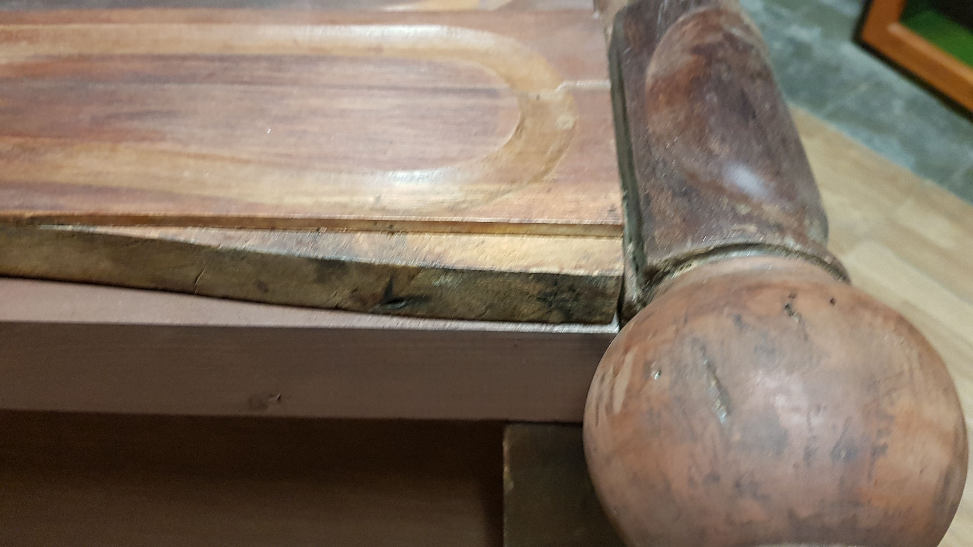 reparar-muebles-mojados